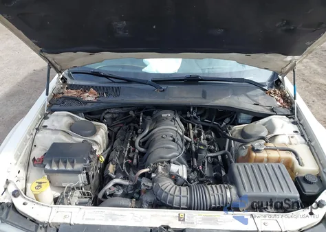 2006 Chrysler 300C z USA, uszkodzony, nr VIN 2C3KA63HX6H531290